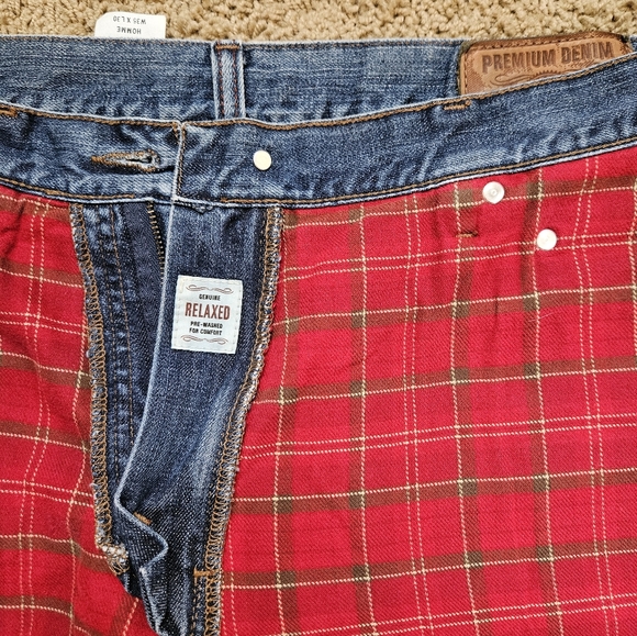 Eddie Bauer Flannel Lined Premium Denim Jeans - Picture 6 of 7